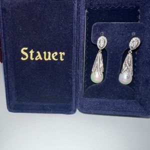 New with box Stauer pearl earrings